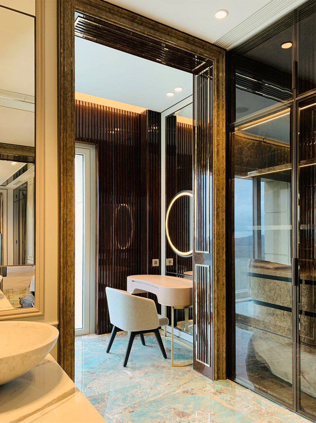 The Peak - View 3 - Large